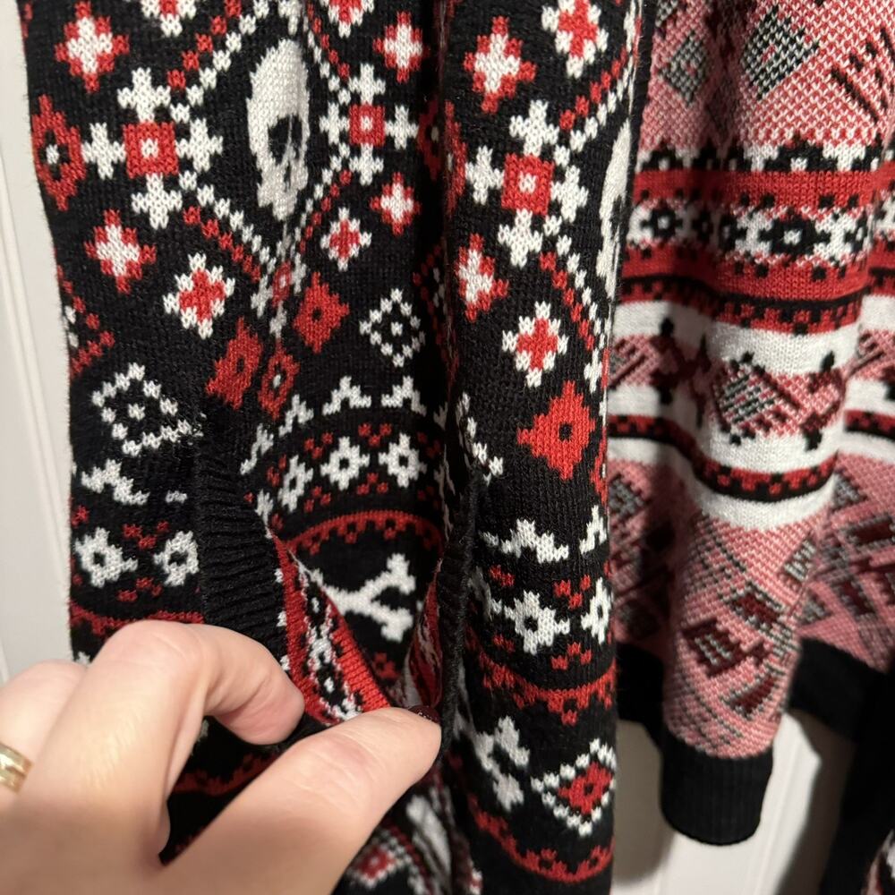 Hot Topic Social Collision Fair Isle Skull Cardigan Sweater Plus Size 4X - Picture 4 of 6